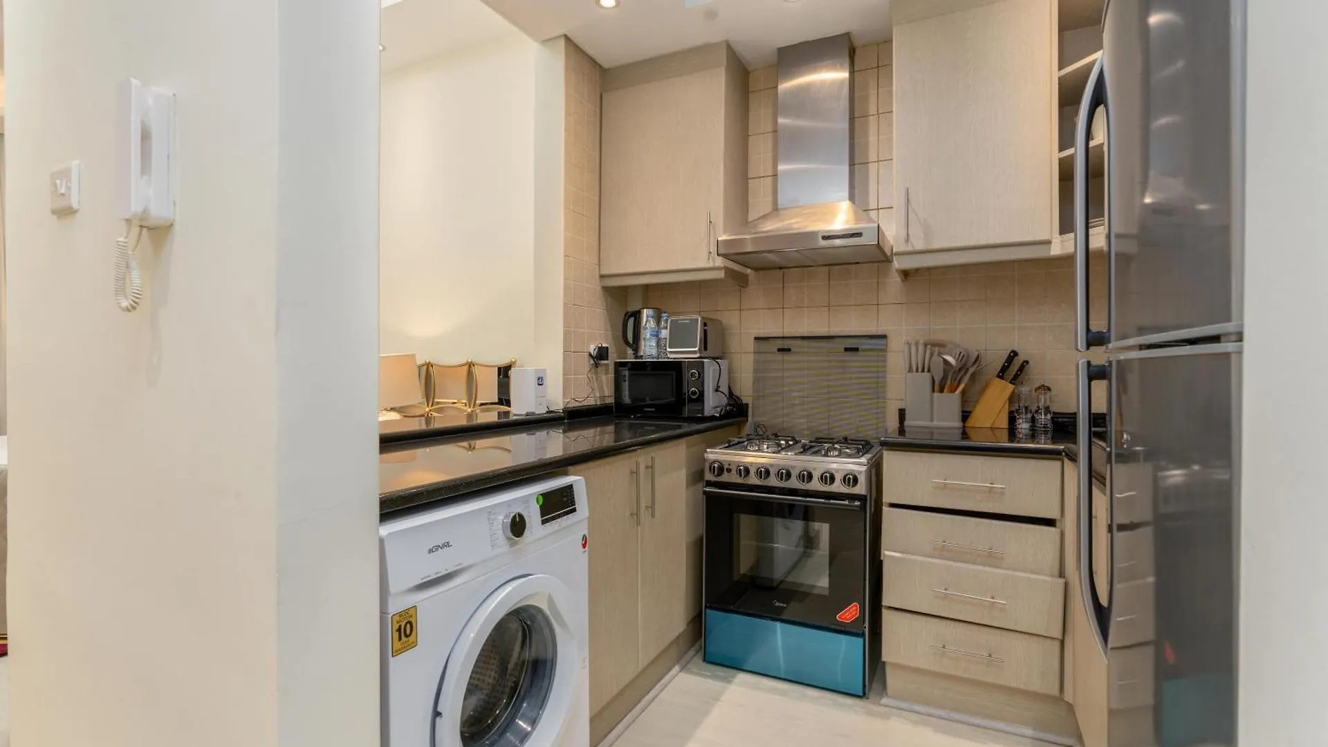 White Sage Incredible Studio Next To Metro Dubai 0*,  United Arab Emirates