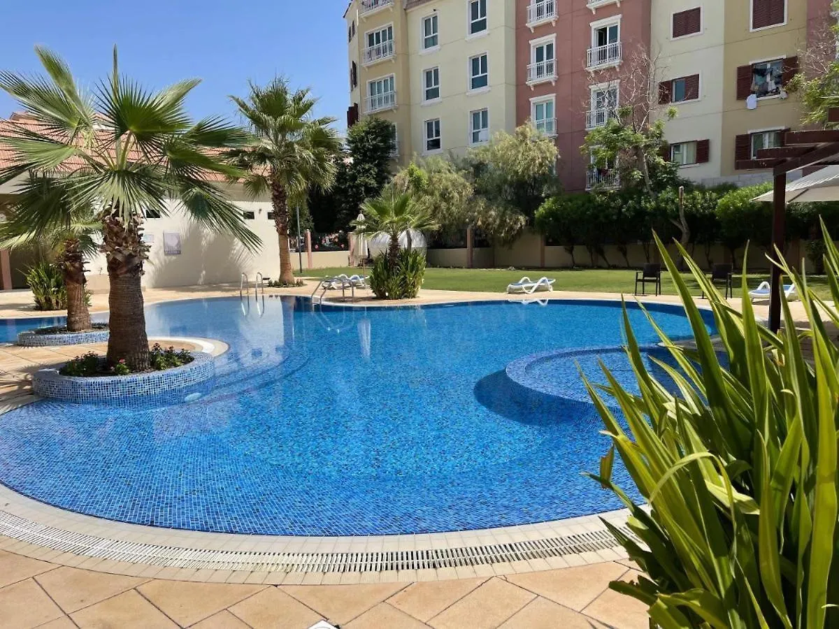 White Sage Incredible Studio Next To Metro Dubai Apartment